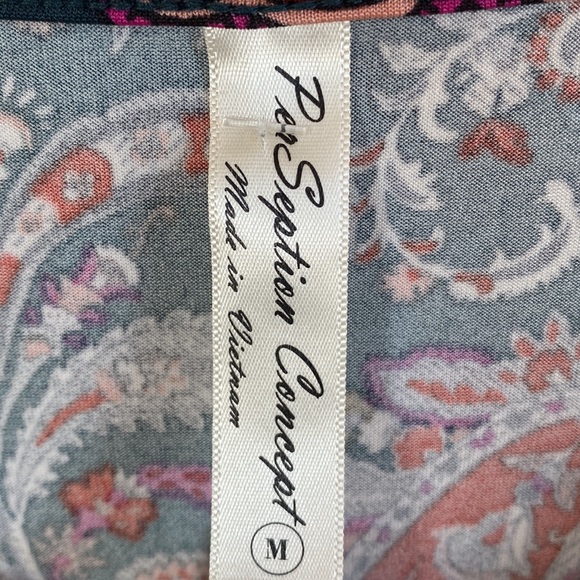 PerSeption Concept paisley 3/4 sleeved Top, Size M, NWT - Picture 3 of 6